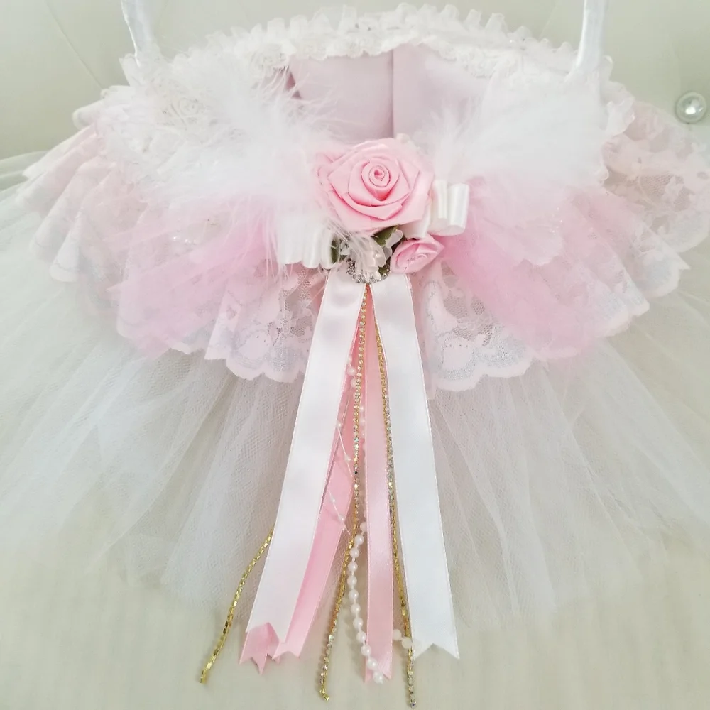 BettyDecor handmade flower girl basket. Pink/white